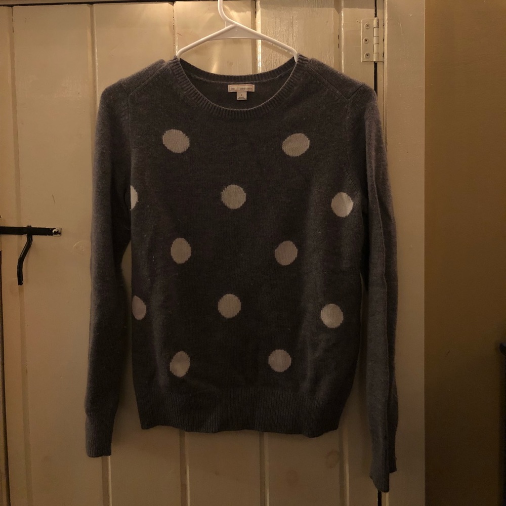 gap grey polka dot crewneck sweater